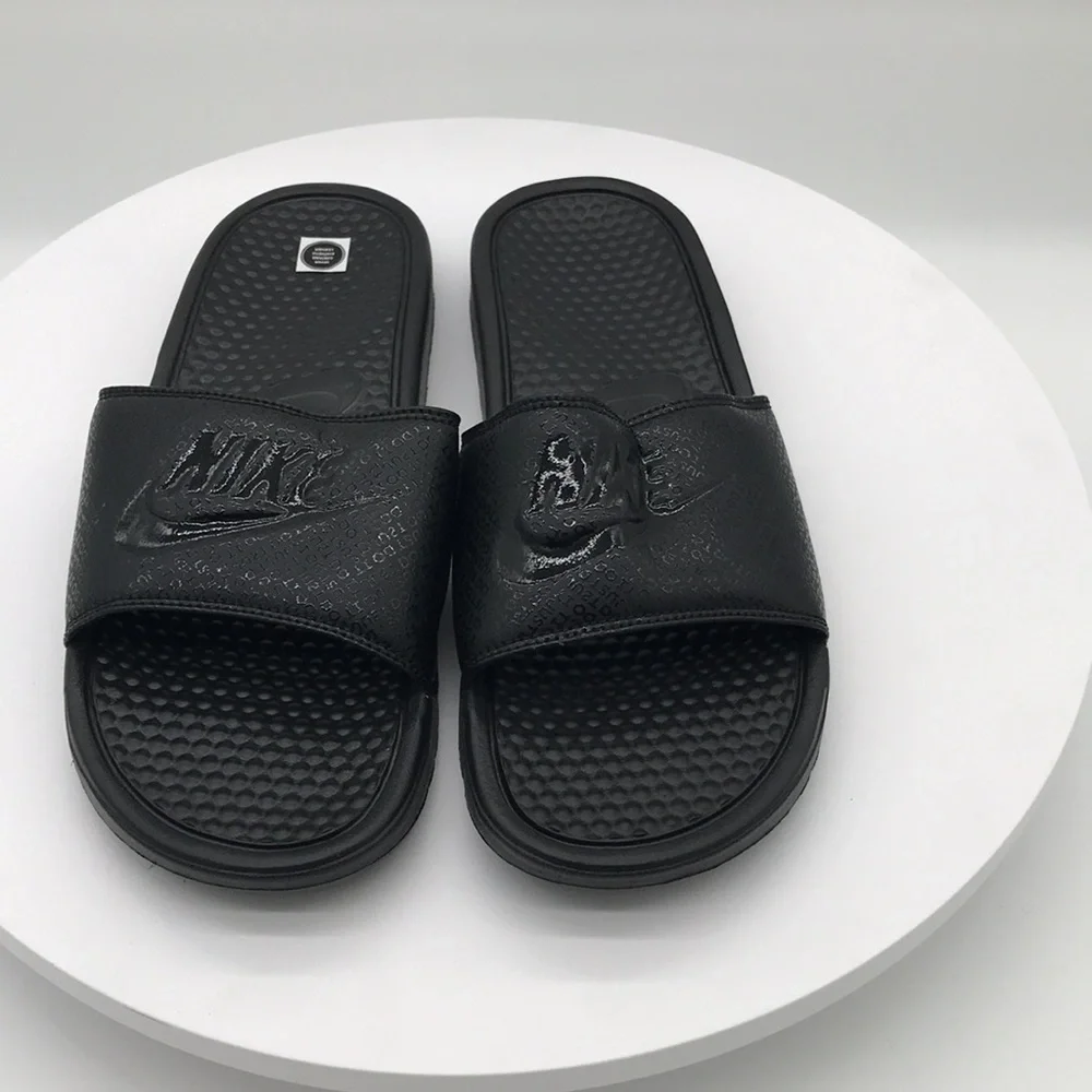 Nike Mens Black Slide Sandals size 10 US